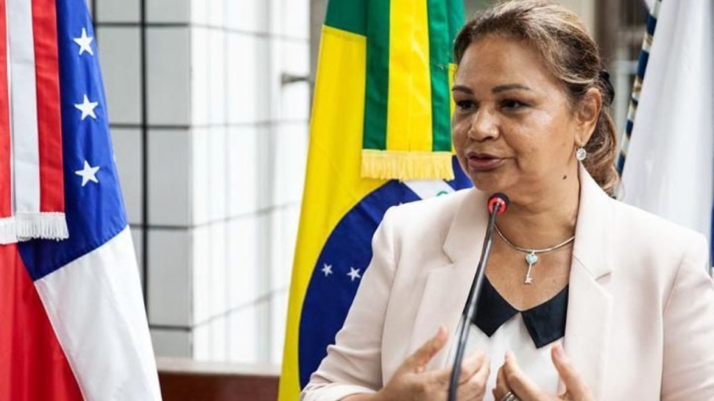Juíza mantém suspensão do reajuste da tarifa de ônibus em Manaus