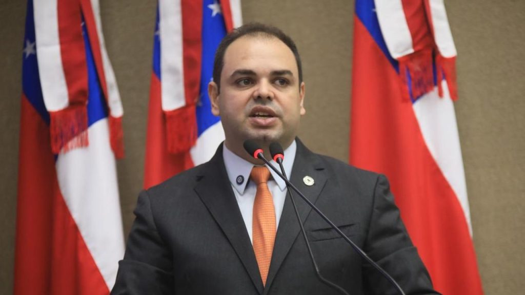 STF extingue ação contra reeleição de Roberto Cidade e o mantém como presidente da Aleam
