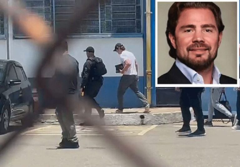 F049938D-F970-4D92-8404-9DC79ADEC383