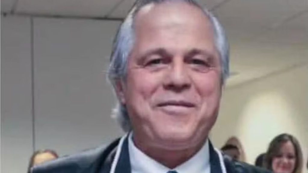 Desembargador que disse que “mulheres estão loucas atrás de homens” recebeu R$ 1,8 milhão mesmo afastado