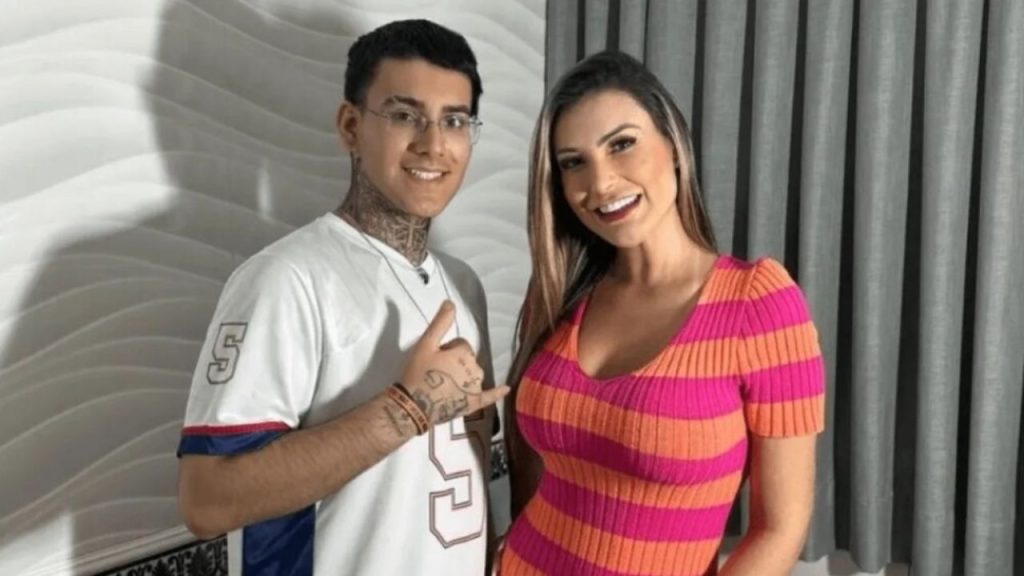 Após anunciar vídeo adult0 com o próprio filho de 20 anos, Andressa Urach aciona advogado por conta de críticas