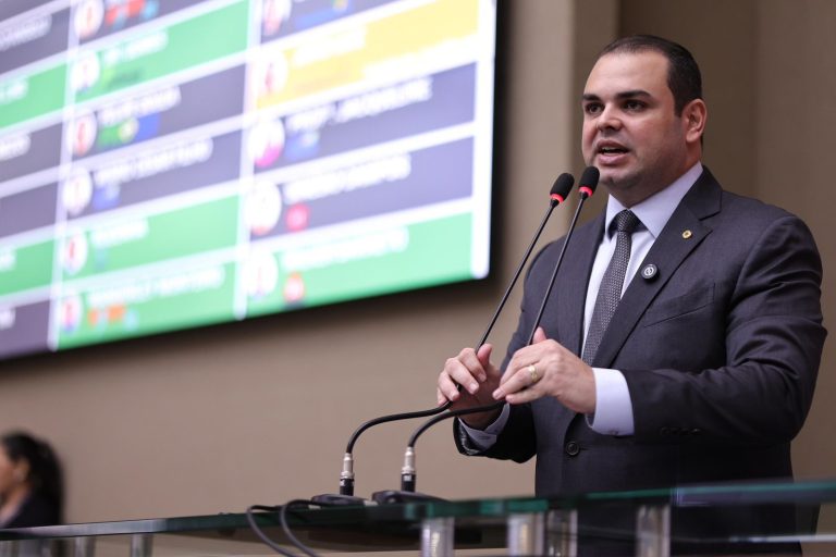 7F7D0D6D-C0E3-4E51-8175-272263987916