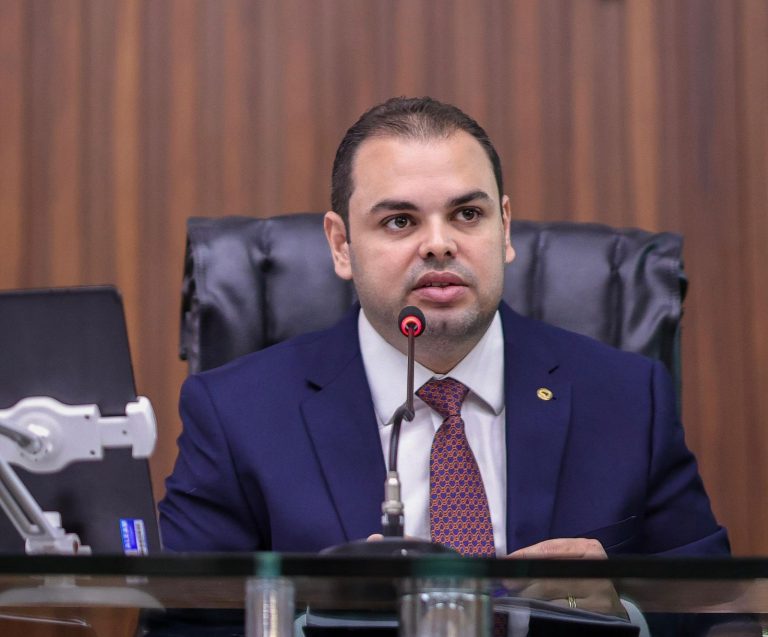 CE154C18-5BE8-4106-9228-693BA5088B2E