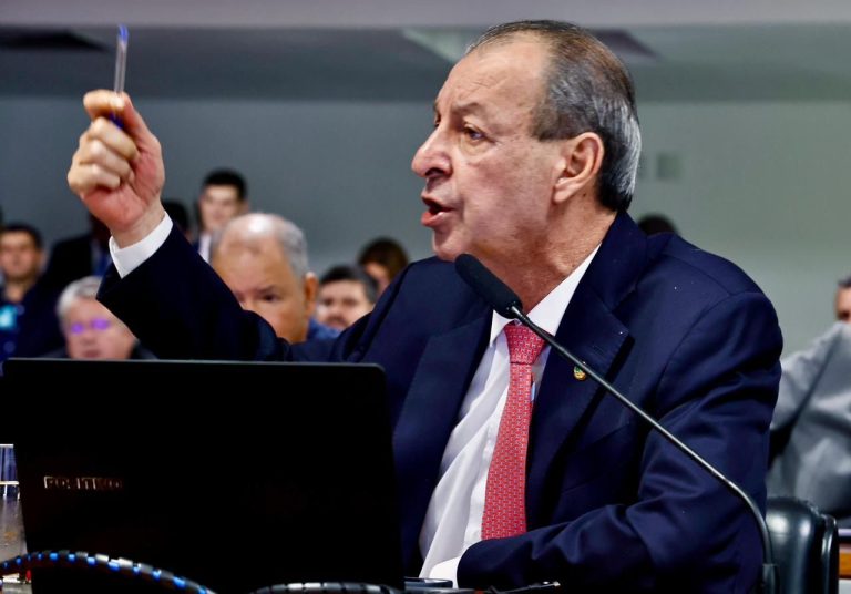 6ac67985-f0c3-4af7-8134-0c0c16c74cb7