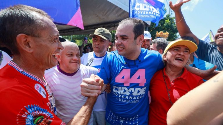 Em Manacapuru, Roberto Cidade mobiliza mais de quatro mil apoiadores na manhã do primeiro dia de campanha